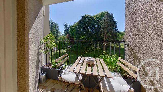 Afficher la photo en grand Appartement F3 à vendre - 3 pièces - 75.79 m2 - LIVRY GARGAN - 93 - ILE-DE-FRANCE - Century 21 Sf Immobilier