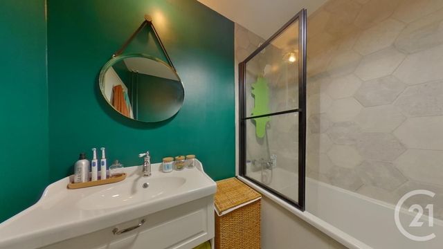Afficher la photo en grand Appartement F3 à vendre - 3 pièces - 75.79 m2 - LIVRY GARGAN - 93 - ILE-DE-FRANCE - Century 21 Sf Immobilier