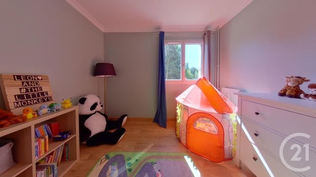 Afficher la photo en grand Appartement F3 à vendre - 3 pièces - 75.79 m2 - LIVRY GARGAN - 93 - ILE-DE-FRANCE - Century 21 Sf Immobilier