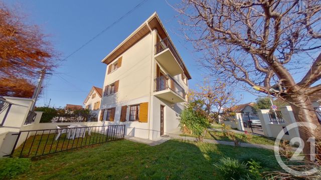 maison à vendre - 8 pièces - 152.74 m2 - SEVRAN - 93 - ILE-DE-FRANCE - Century 21 Sf Immobilier