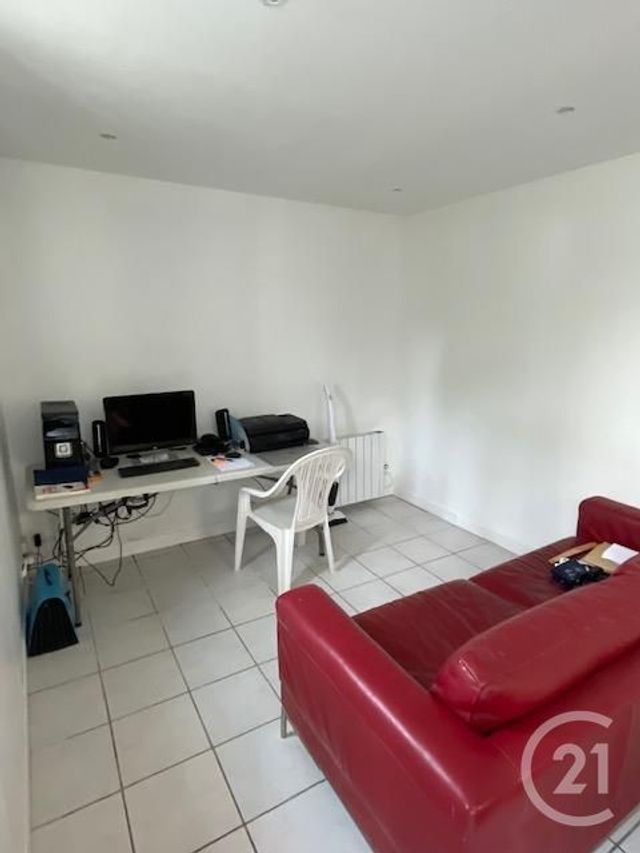 Appartement F3 à vendre - 3 pièces - 40.22 m2 - VILLEMOMBLE - 93 - ILE-DE-FRANCE - Century 21 Sf Immobilier
