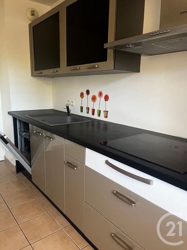 Appartement F3 à louer - 3 pièces - 65.09 m2 - SEVRAN - 93 - ILE-DE-FRANCE - Century 21 Sf Immobilier