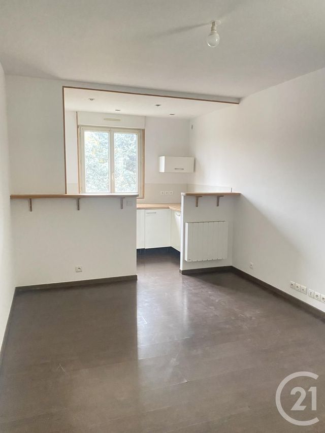 Appartement F1 à vendre - 1 pièce - 24.4 m2 - SEVRAN - 93 - ILE-DE-FRANCE - Century 21 Sf Immobilier