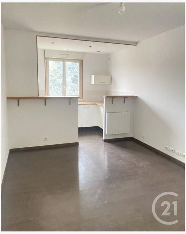 Appartement F1 à louer - 1 pièce - 24.48 m2 - SEVRAN - 93 - ILE-DE-FRANCE - Century 21 Sf Immobilier