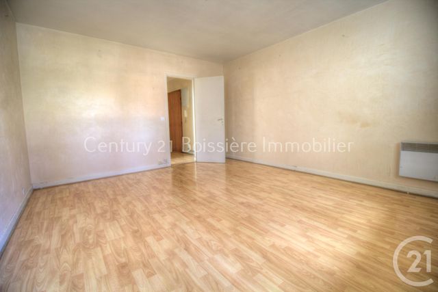 Appartement F2 à louer - 2 pièces - 60.41 m2 - MONTREUIL - 93 - ILE-DE-FRANCE - Century 21 Sf Immobilier