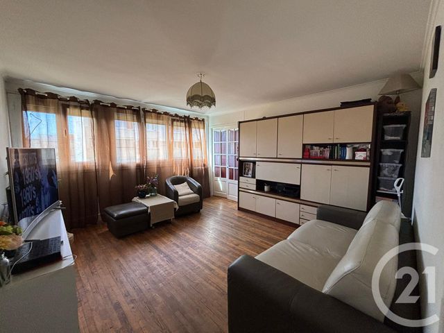 Appartement F4 à vendre - 4 pièces - 67.35 m2 - MONTREUIL - 93 - ILE-DE-FRANCE - Century 21 Sf Immobilier