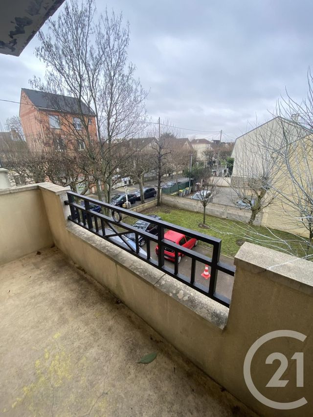 Appartement F3 à louer - 3 pièces - 56.28 m2 - SEVRAN - 93 - ILE-DE-FRANCE - Century 21 Sf Immobilier