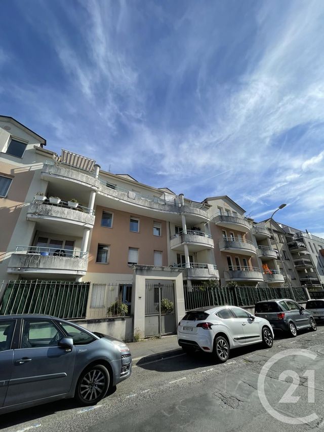 Appartement F2 à louer - 2 pièces - 42.0 m2 - VILLEPINTE - 93 - ILE-DE-FRANCE - Century 21 Sf Immobilier