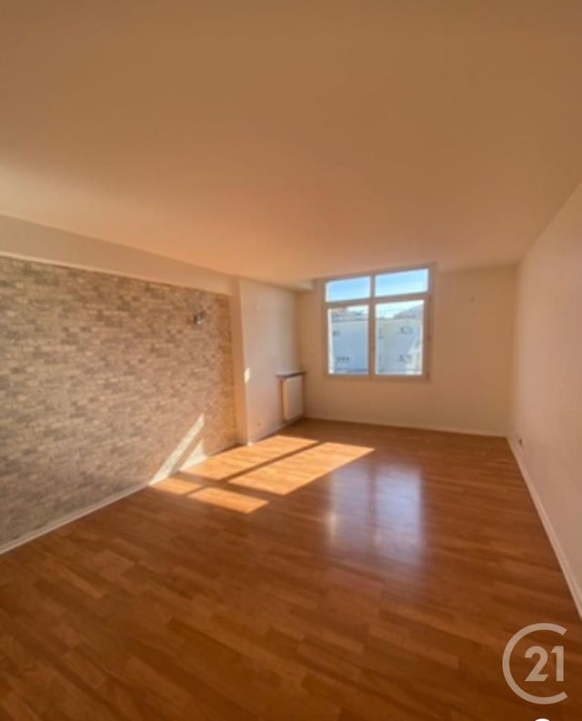 Appartement F4 à louer - 4 pièces - 82.36 m2 - SEVRAN - 93 - ILE-DE-FRANCE - Century 21 Sf Immobilier