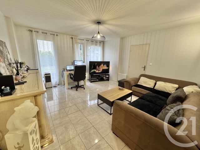 Afficher la photo en grand Appartement F4 à vendre - 4 pièces - 80.0 m2 - LIVRY GARGAN - 93 - ILE-DE-FRANCE - Century 21 Sf Immobilier