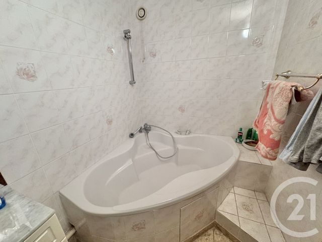 Appartement F2 à vendre - 2 pièces - 57.0 m2 - SEVRAN - 93 - ILE-DE-FRANCE - Century 21 Sf Immobilier