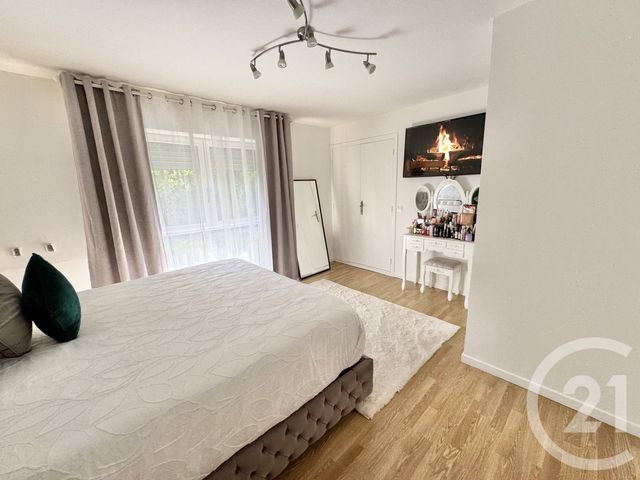 Afficher la photo en grand Appartement Duplex à vendre - 3 pièces - 56.0 m2 - SEVRAN - 93 - ILE-DE-FRANCE - Century 21 Sf Immobilier