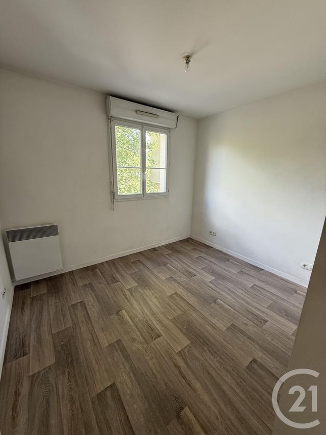 Appartement F2 à louer - 2 pièces - 49.39 m2 - SEVRAN - 93 - ILE-DE-FRANCE - Century 21 Sf Immobilier