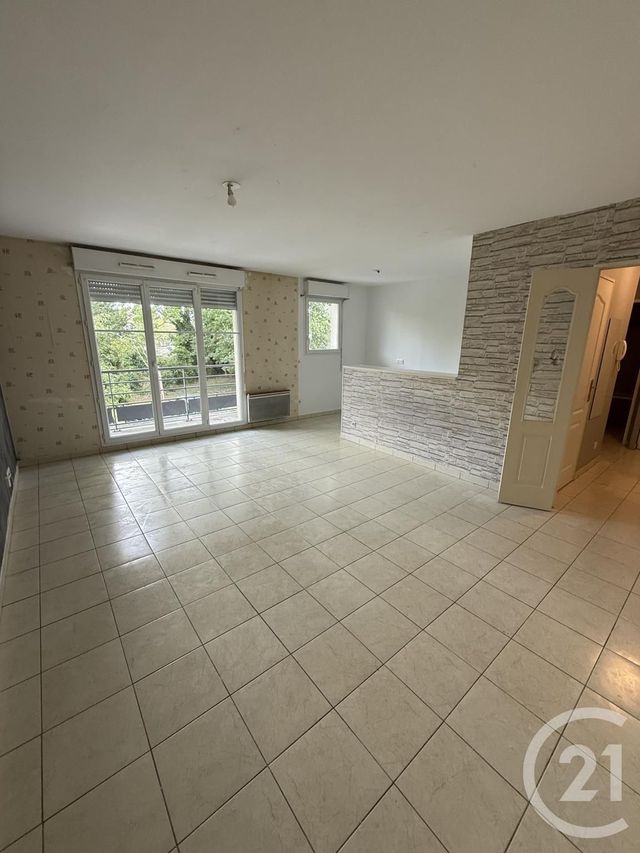 Appartement F2 à louer - 2 pièces - 49.39 m2 - SEVRAN - 93 - ILE-DE-FRANCE - Century 21 Sf Immobilier