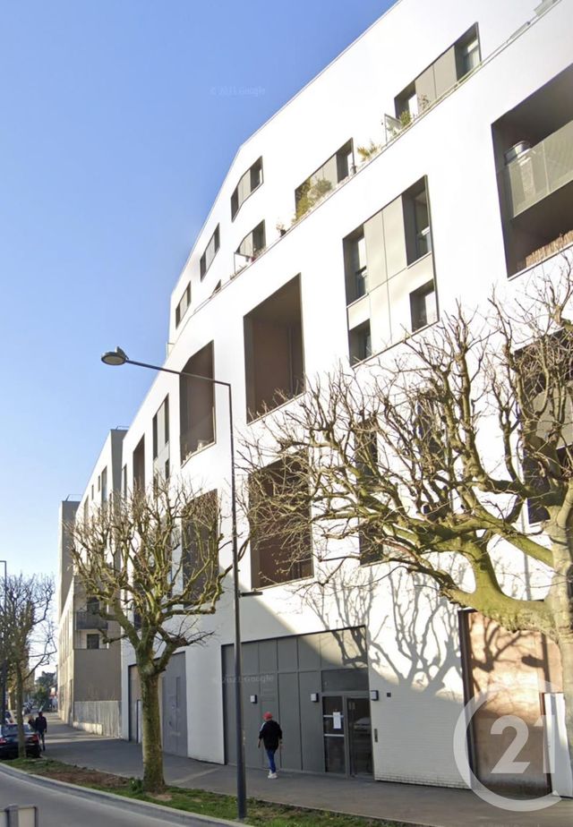 Appartement F3 à louer - 3 pièces - 69.1 m2 - MONTREUIL - 93 - ILE-DE-FRANCE - Century 21 Sf Immobilier