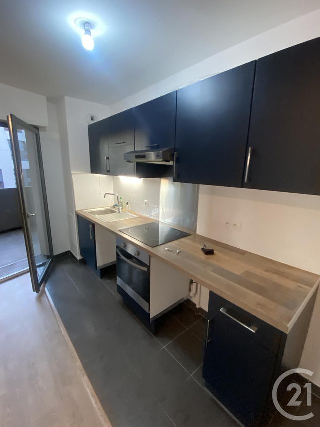 Appartement F3 à louer - 3 pièces - 69.1 m2 - MONTREUIL - 93 - ILE-DE-FRANCE - Century 21 Sf Immobilier