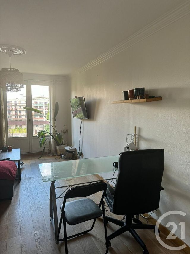 Appartement F4 à louer - 4 pièces - 82.0 m2 - PANTIN - 93 - ILE-DE-FRANCE - Century 21 Sf Immobilier