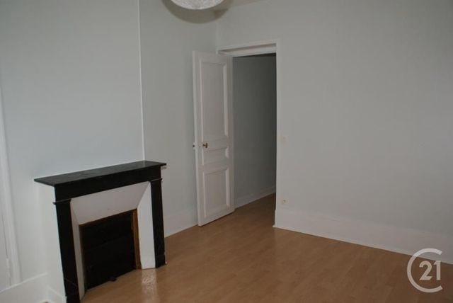 Afficher la photo en grand Appartement F2 à louer - 2 pièces - 30.88 m2 - MONTREUIL - 93 - ILE-DE-FRANCE - Century 21 Sf Immobilier