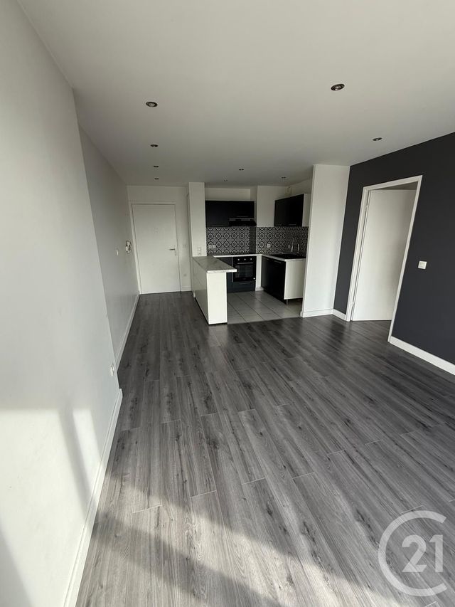 Appartement à louer - 2 pièces - 39.91 m2 - LIVRY GARGAN - 93 - ILE-DE-FRANCE - Century 21 Sf Immobilier