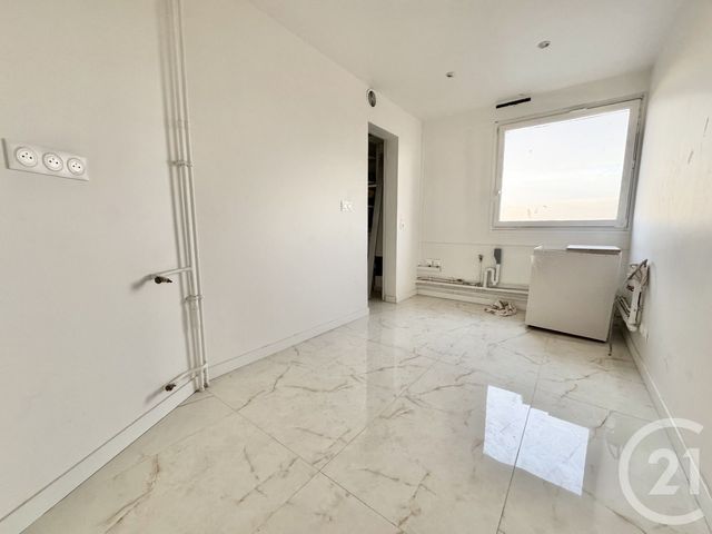 Appartement F5 à vendre - 5 pièces - 100.0 m2 - SEVRAN - 93 - ILE-DE-FRANCE - Century 21 Sf Immobilier