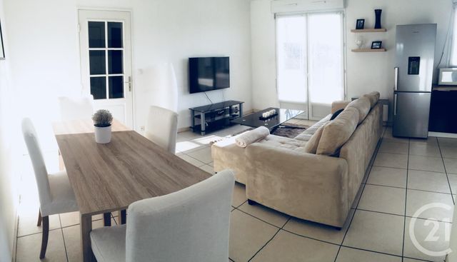 Appartement T2 à louer - 2 pièces - 43.04 m2 - SEVRAN - 93 - ILE-DE-FRANCE - Century 21 Sf Immobilier