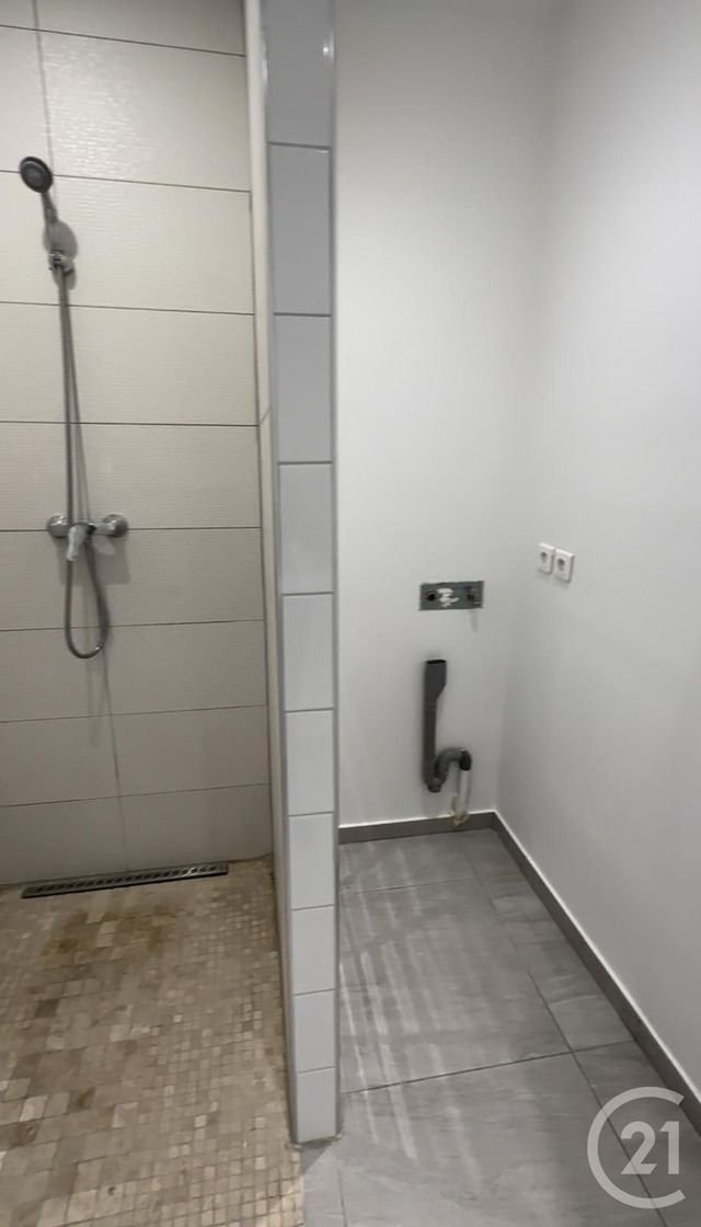 Appartement F4 à louer - 3 pièces - 67.01 m2 - SEVRAN - 93 - ILE-DE-FRANCE - Century 21 Sf Immobilier