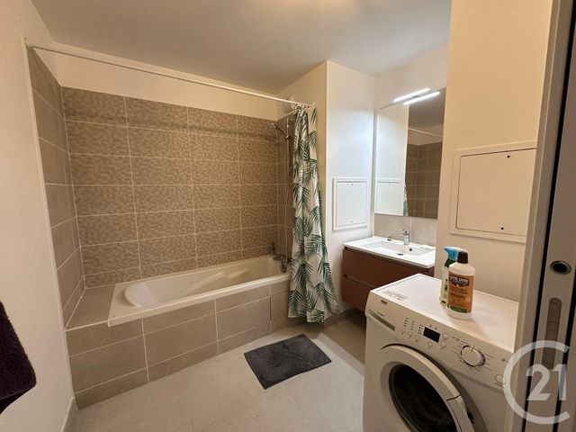 Appartement F3 à vendre - 3 pièces - 64.51 m2 - ST OUEN - 93 - ILE-DE-FRANCE - Century 21 Sf Immobilier