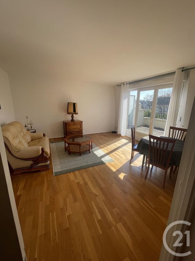 Appartement F2 à louer - 2 pièces - 50.0 m2 - LIVRY GARGAN - 93 - ILE-DE-FRANCE - Century 21 Sf Immobilier