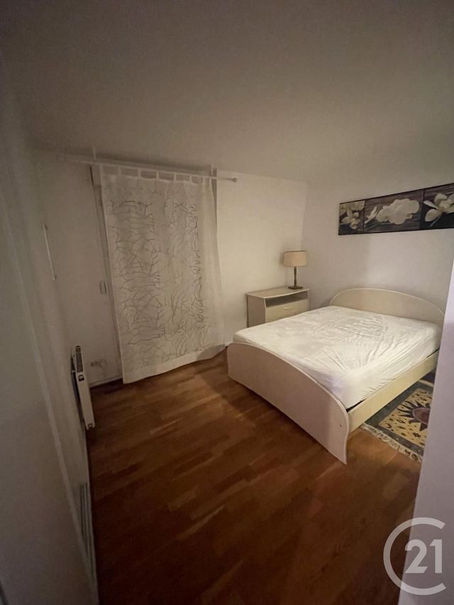 Appartement F2 à louer - 2 pièces - 50.0 m2 - LIVRY GARGAN - 93 - ILE-DE-FRANCE - Century 21 Sf Immobilier