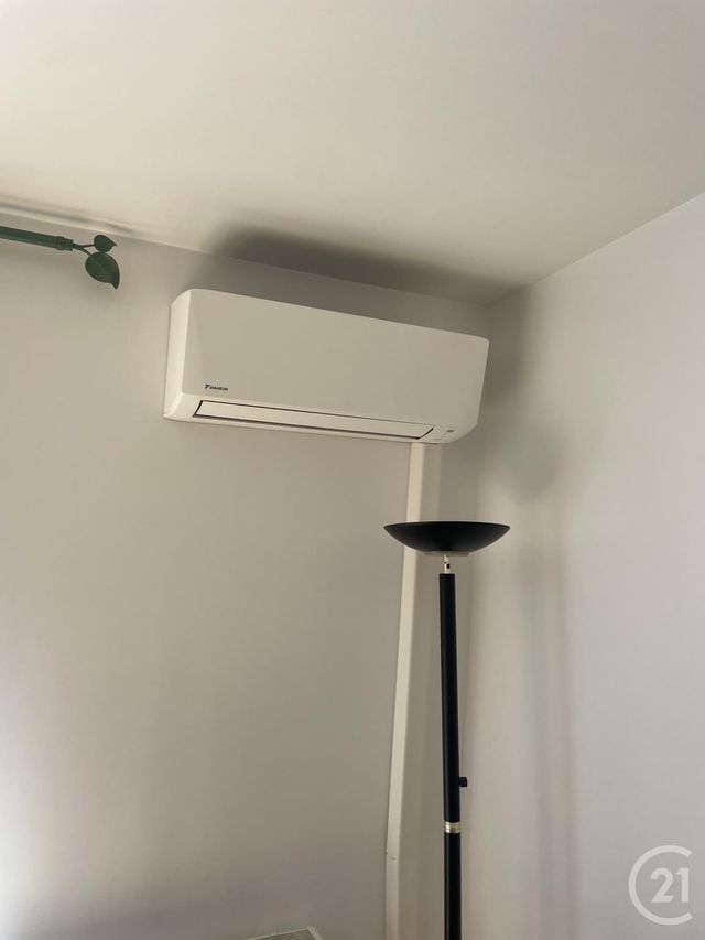 Appartement F2 à louer - 2 pièces - 50.0 m2 - LIVRY GARGAN - 93 - ILE-DE-FRANCE - Century 21 Sf Immobilier