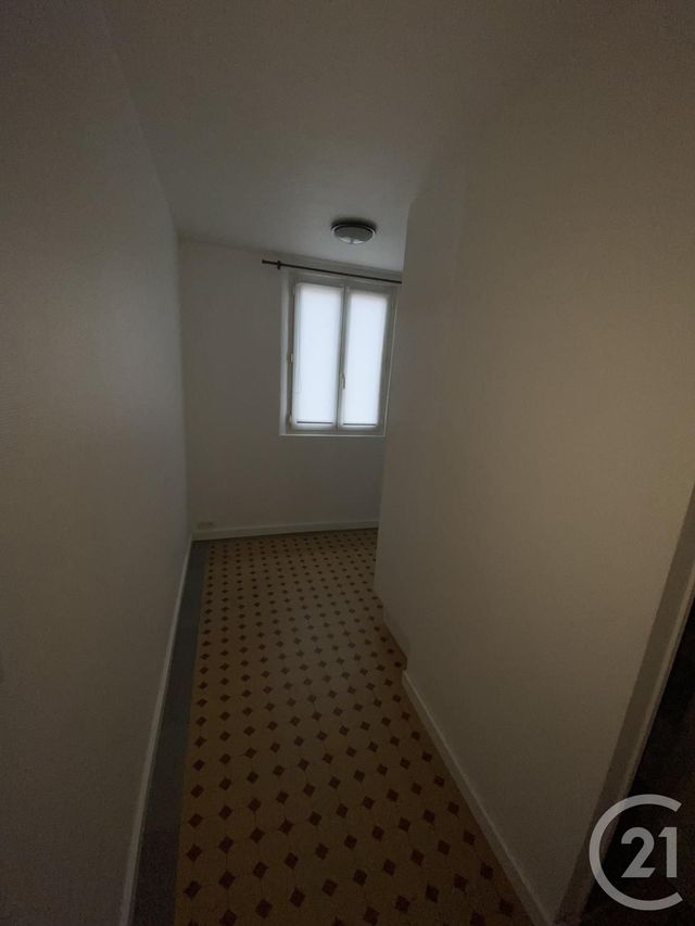Appartement F1 à louer - 1 pièce - 26.11 m2 - MONTREUIL - 93 - ILE-DE-FRANCE - Century 21 Sf Immobilier