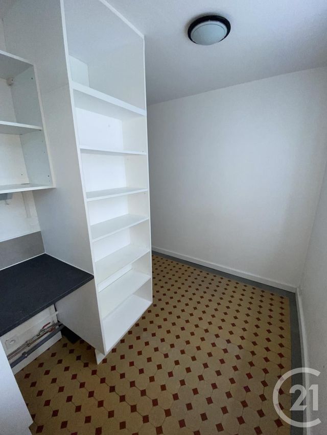 Appartement F1 à louer - 1 pièce - 26.11 m2 - MONTREUIL - 93 - ILE-DE-FRANCE - Century 21 Sf Immobilier