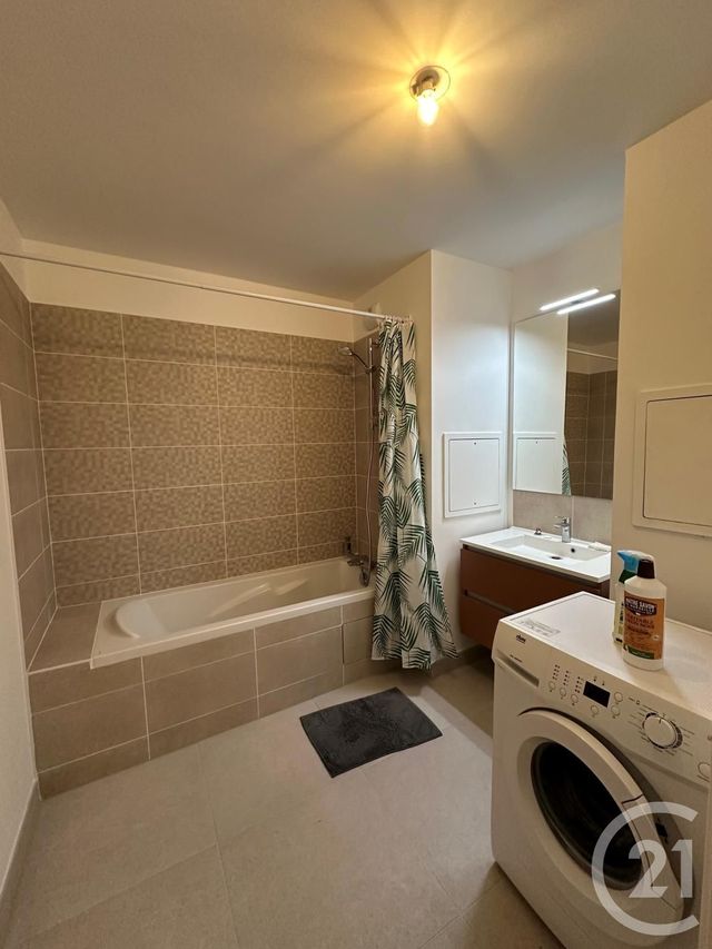 Appartement F3 à louer - 3 pièces - 64.51 m2 - ST OUEN - 93 - ILE-DE-FRANCE - Century 21 Sf Immobilier