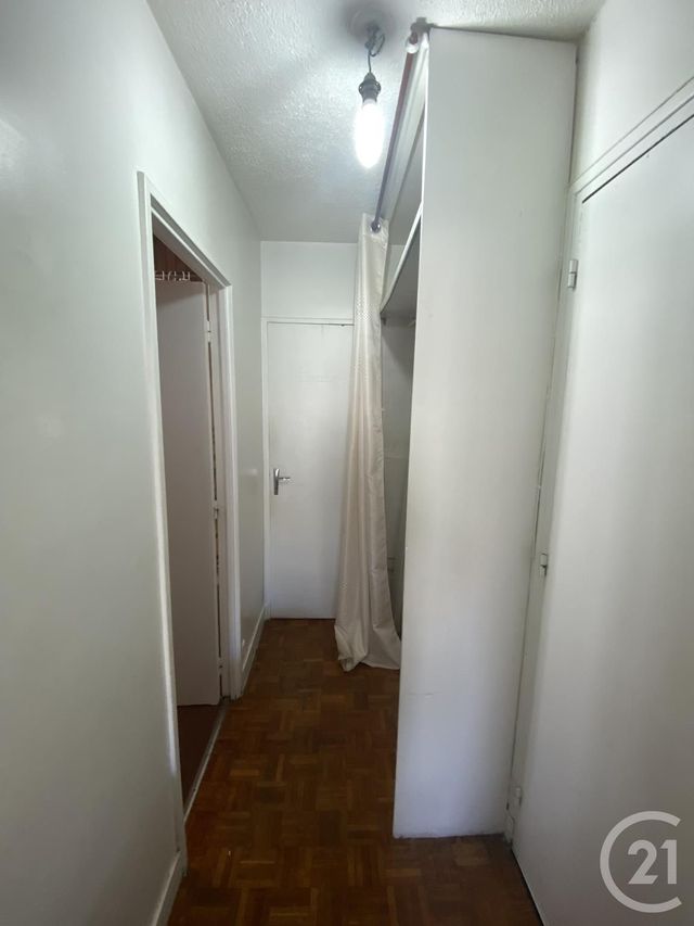 Appartement F2 à louer - 2 pièces - 34.0 m2 - MONTREUIL - 93 - ILE-DE-FRANCE - Century 21 Sf Immobilier