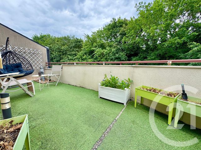 Appartement Duplex f4 à vendre - 4 pièces - 84.46 m2 - SEVRAN - 93 - ILE-DE-FRANCE - Century 21 Sf Immobilier