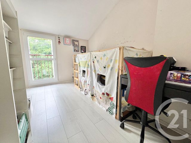 Appartement Duplex f4 à vendre - 4 pièces - 84.46 m2 - SEVRAN - 93 - ILE-DE-FRANCE - Century 21 Sf Immobilier