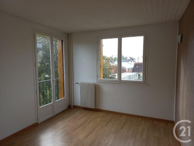 Appartement à louer - 3 pièces - 56.4 m2 - VILLEPARISIS - 77 - ILE-DE-FRANCE - Century 21 Sf Immobilier