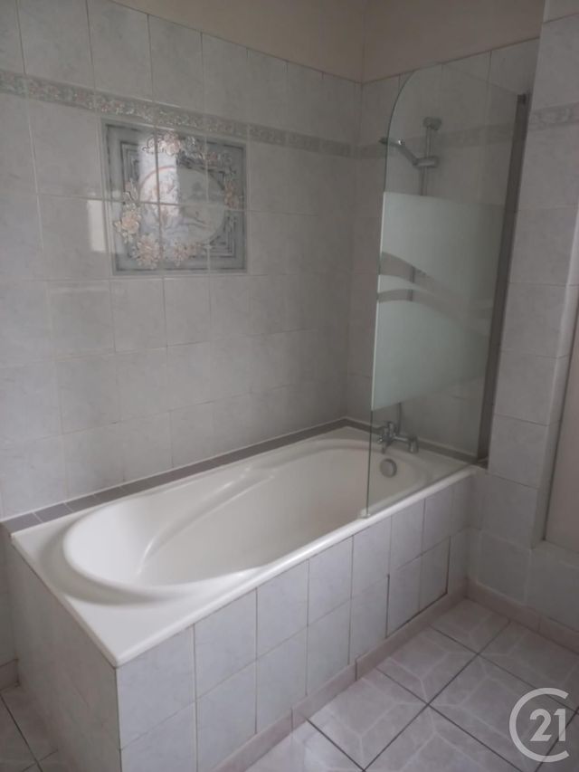 Appartement à louer - 3 pièces - 56.4 m2 - VILLEPARISIS - 77 - ILE-DE-FRANCE - Century 21 Sf Immobilier