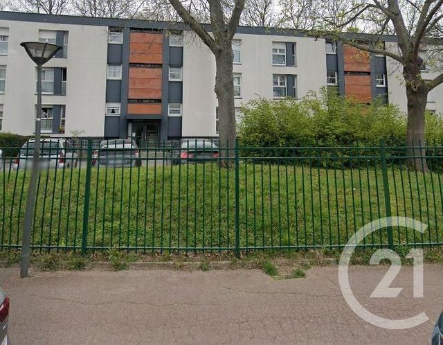 Appartement F3 à louer - 3 pièces - 71.1 m2 - TREMBLAY EN FRANCE - 93 - ILE-DE-FRANCE - Century 21 Sf Immobilier