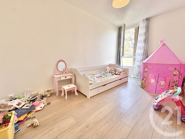 Appartement à vendre - 3 pièces - 55.0 m2 - LIVRY GARGAN - 93 - ILE-DE-FRANCE - Century 21 Sf Immobilier