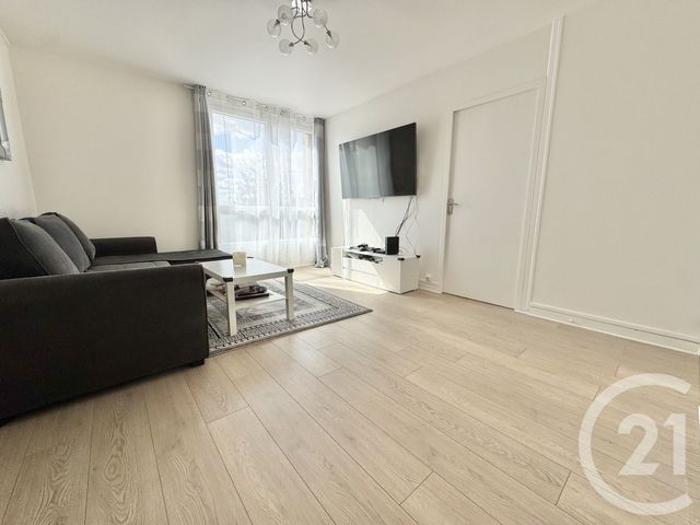 Appartement à vendre - 3 pièces - 55.0 m2 - LIVRY GARGAN - 93 - ILE-DE-FRANCE - Century 21 Sf Immobilier