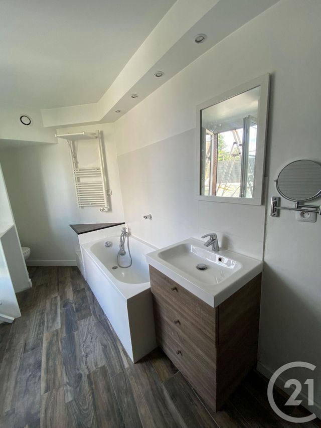 Appartement F2 à louer - 2 pièces - 37.88 m2 - ROSNY SOUS BOIS - 93 - ILE-DE-FRANCE - Century 21 Sf Immobilier