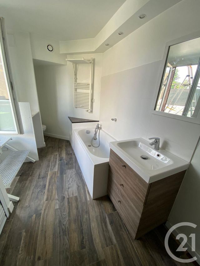 Appartement F2 à louer - 2 pièces - 37.88 m2 - ROSNY SOUS BOIS - 93 - ILE-DE-FRANCE - Century 21 Sf Immobilier