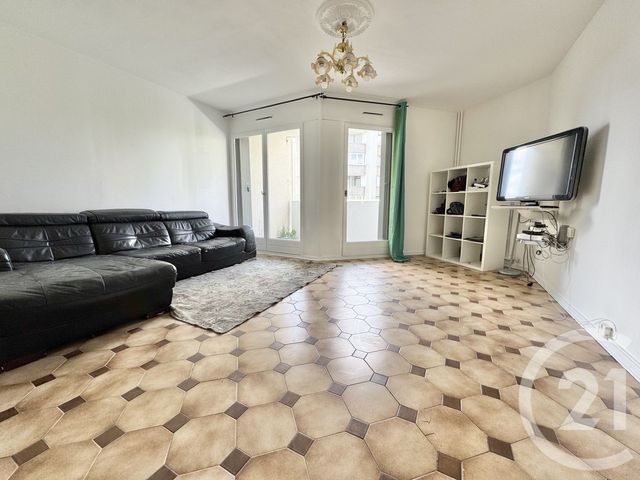 Appartement à vendre - 4 pièces - 80.0 m2 - SEVRAN - 93 - ILE-DE-FRANCE - Century 21 Sf Immobilier
