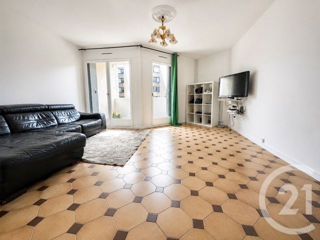 Appartement à vendre - 4 pièces - 80.0 m2 - SEVRAN - 93 - ILE-DE-FRANCE - Century 21 Sf Immobilier