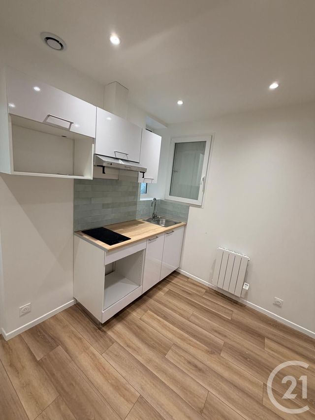Appartement à louer - 2 pièces - 22.78 m2 - LIVRY GARGAN - 93 - ILE-DE-FRANCE - Century 21 Sf Immobilier