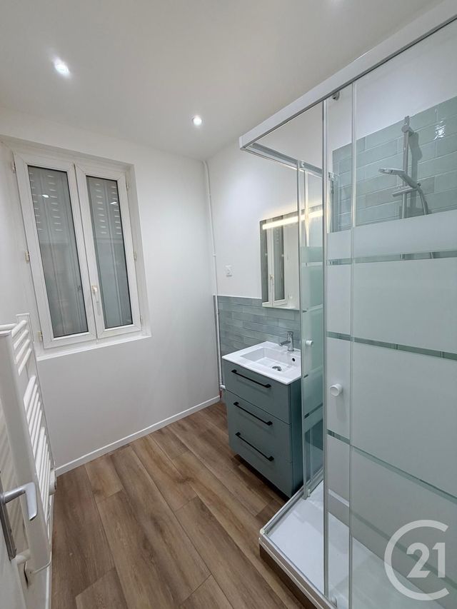 Appartement à louer - 2 pièces - 22.78 m2 - LIVRY GARGAN - 93 - ILE-DE-FRANCE - Century 21 Sf Immobilier