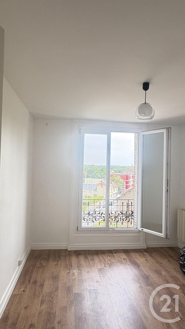 Appartement à louer - 2 pièces - 56.6 m2 - SEVRAN - 93 - ILE-DE-FRANCE - Century 21 Sf Immobilier