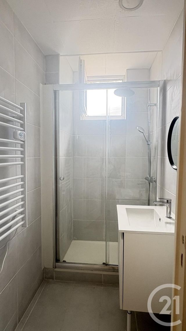 Appartement à louer - 2 pièces - 56.6 m2 - SEVRAN - 93 - ILE-DE-FRANCE - Century 21 Sf Immobilier