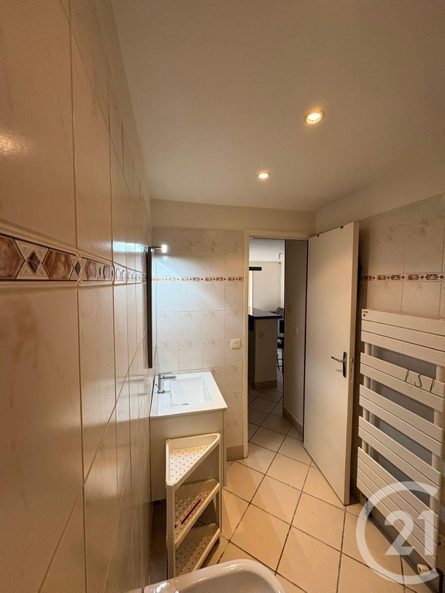 Appartement F1 à louer - 1 pièce - 33.8 m2 - SEVRAN - 93 - ILE-DE-FRANCE - Century 21 Sf Immobilier